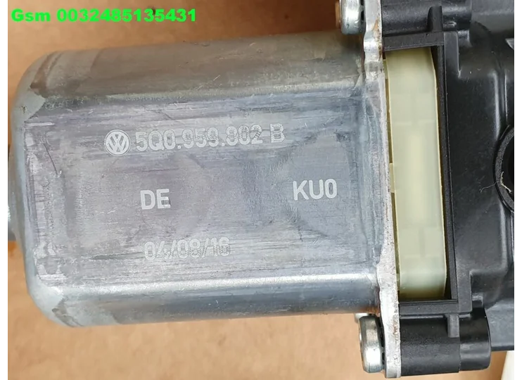 advertisement-image