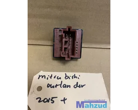 mistubishi-outlander-spiegel-schakelaar-183569-2015 — foto 2