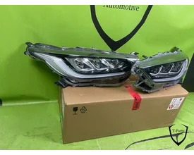 toyota-yaris-koplamp-links-rechts-81110k0081-lamp-81150k0081 — foto 2