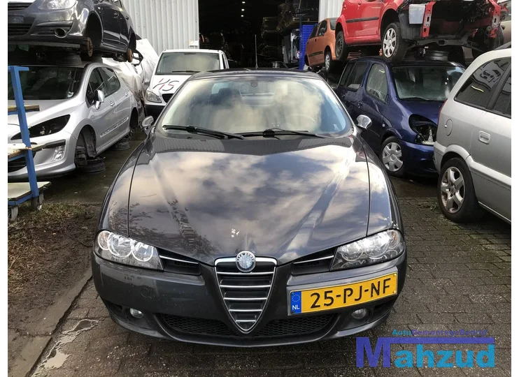 2004 ALFA ROMEO 156 voorkop zwart voorkop