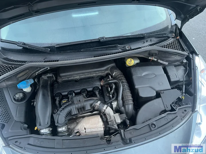2007-peugeot-207cc-16-16v-grijs-onderdelen-demontage — foto 29