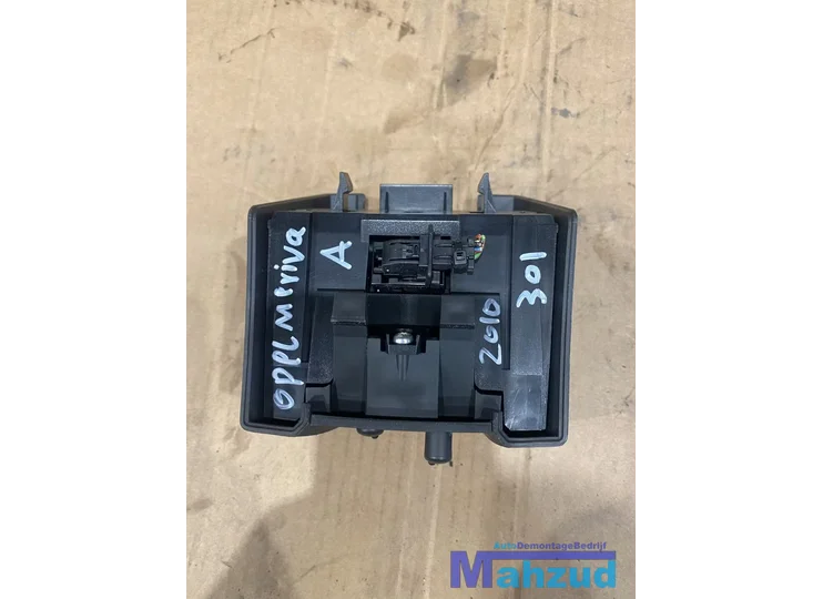 opel-meriva-a-radiobedienings-paneel-93326436