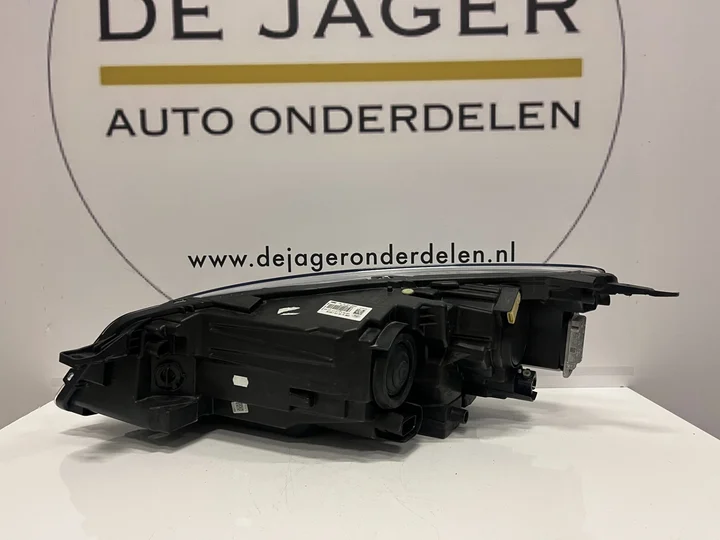 ford-kuga-3-vol-led-koplampen-lv4b13e015cd-lv4b13e014cd — foto 6