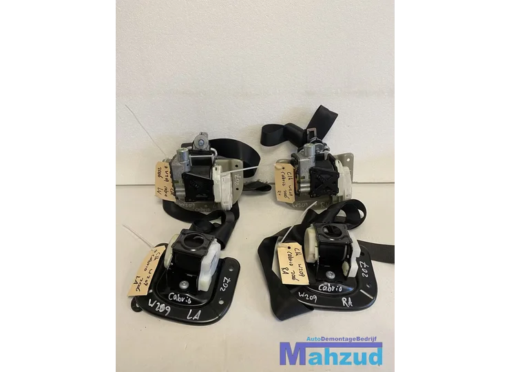 MERCEDES CLK W209 CABRIO Gordel set links rechts voor achter