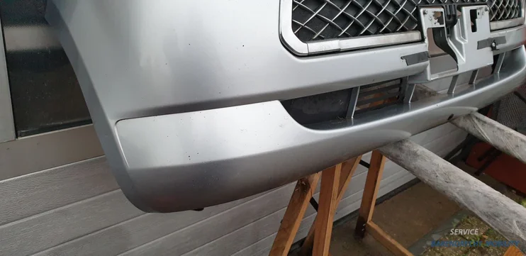 voorbumper-grille-daihatsu-trevis-s28-zilver-metallic-bumper-voor-compleet — foto 9