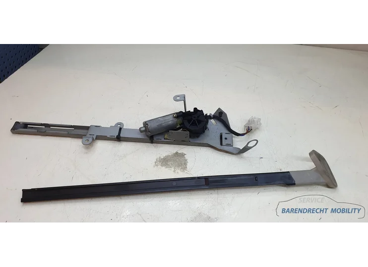 mercedes-w209-c209-clk-gordel-aangever-gordelaangever-links-voor-lv-a2038600182-origineel-nette-staat-gebruikt-bestuurderskant-2002-2003-2004-2005-2006-2007-2008-2009-barendrecht-mobility-service