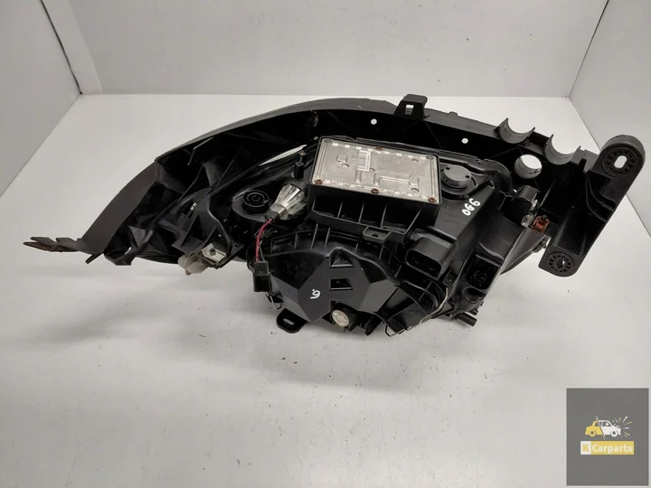 7159301-bmw-e87-lift-xenon-nietknipperlicht-rechts-perfect — foto 4