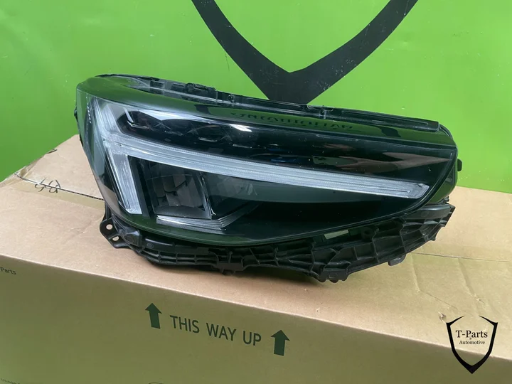 volvo-xc40-koplamp-rechts-32404666-lamp — foto 2