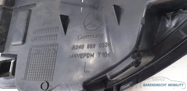 radiateur-grille-mercedes-b-klasse-w246-a2468880538-grill-zwart-origineel-gebruikt-2012-2018 — foto 10
