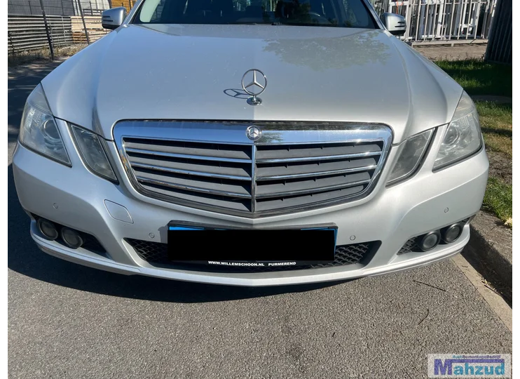 Face avant argentée pour Mercedes Classe E C775 (2009-2012)