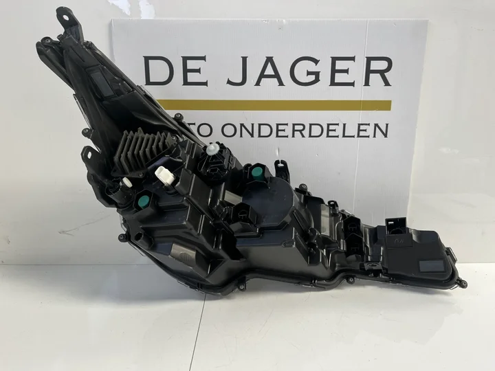 toyota-corolla-vol-led-koplamp-links-8115002x10-nieuw — foto 5