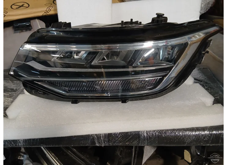 VW Tiguan 5NA Facelift Vol LED Koplamp Links 5NA941035C