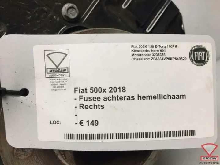 fiat-500x-2018-fusee-achteras-hemellichaam-rechts-achter — foto 4