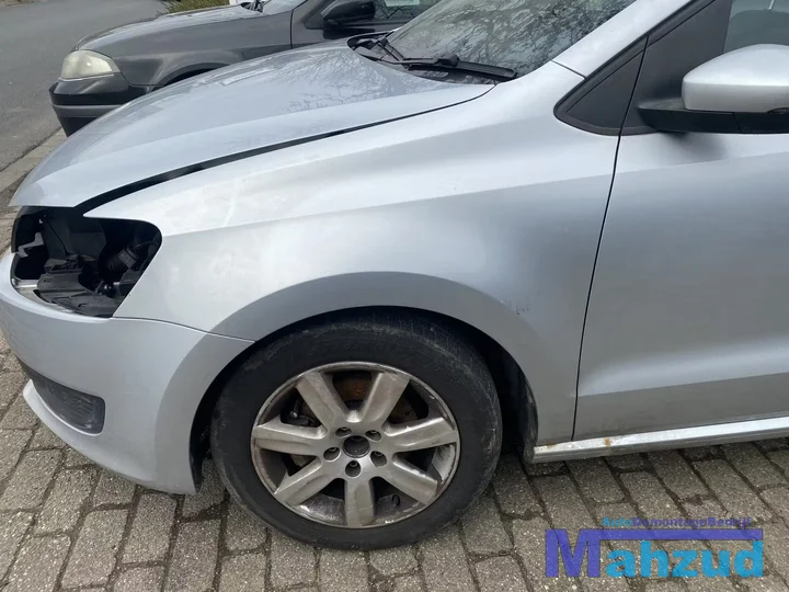 2010-vw-polo-6r-14-dsg-cgg-cggb-mlg-la7w-demontage-onderdelen — foto 5
