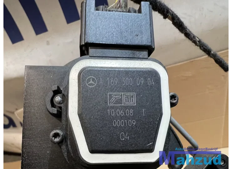 mercedes-bklasse-w245-17-gaspedaal-a1693000904