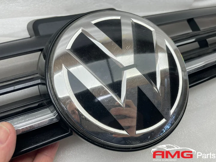 vw-golf-75-r-line-grill-facelift-met-acc-radar — foto 5