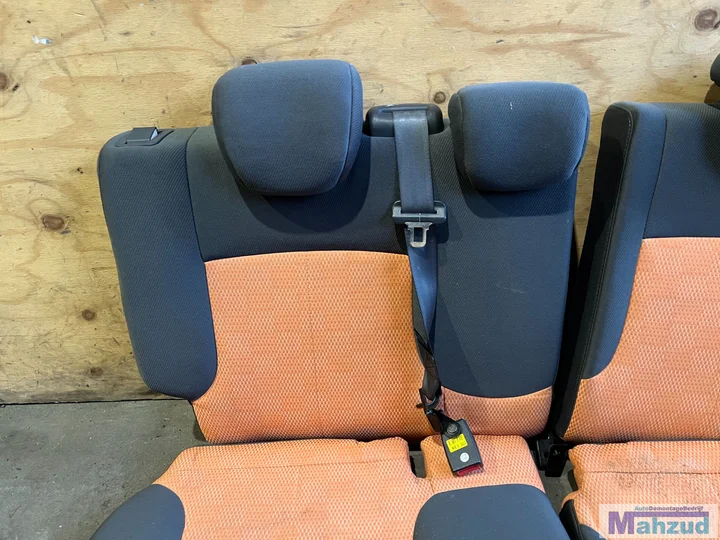 kia-picanto-1-zwart-oranje-interieur-stoel-bank-20042010 — foto 11