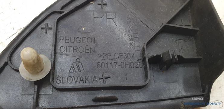 astijl-afddekkapje-rechts-voor-rv-c1-107-citroen-peugeot-origineel-gebruikt-2005-2014 — foto 4