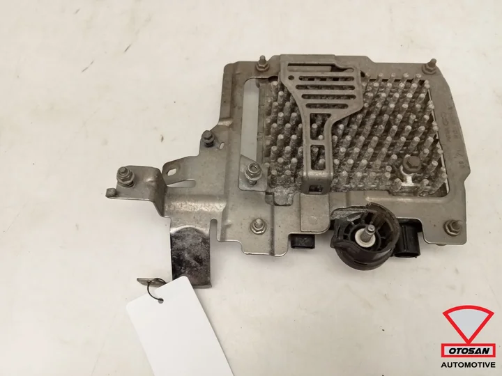 ford-fiesta-mk8-ecu-spanningsregelaar-lx7a14b227aj — foto 2