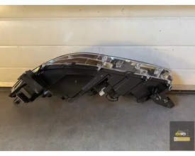 rechter-voorlamp-toyota-corolla-cross-full-led — foto 4