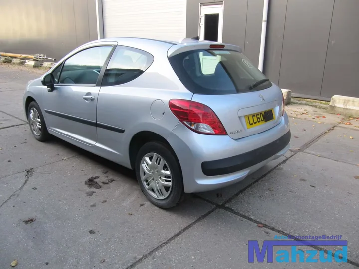 2010-peugeot-207-14-demontage-sloop-212 — foto 4