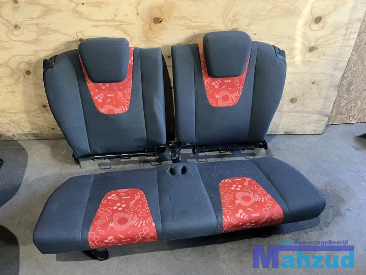 ford-ka-2-rood-compleet-interieur-20082016 — foto 6