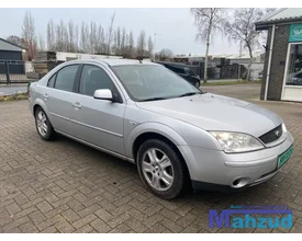 2001-ford-mondeo-3-20-16v-zilver-onderdelen-demontage — foto 9
