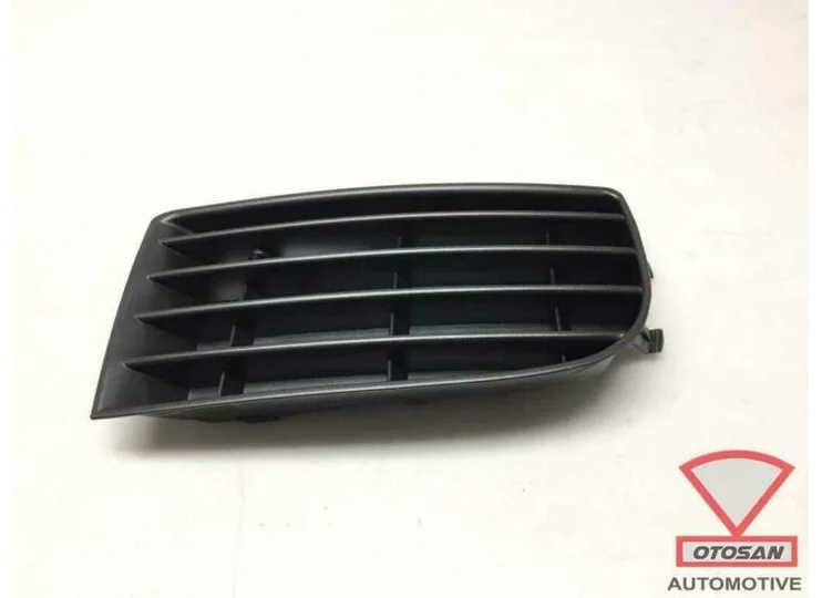 vw golf 5 voorbumper rooster rechts nieuw! 5894592
