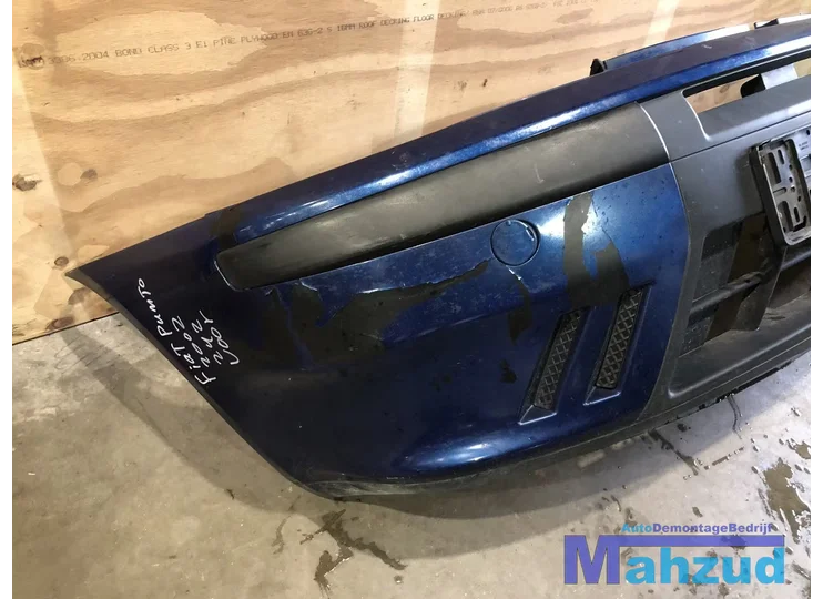 fiat-punto-2-188-voorbumper-blauw