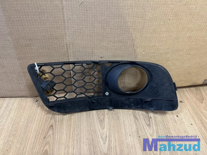 vw-golf-5-gti-links-voorbumper-bumper-rooster-1k0853665d — foto 3