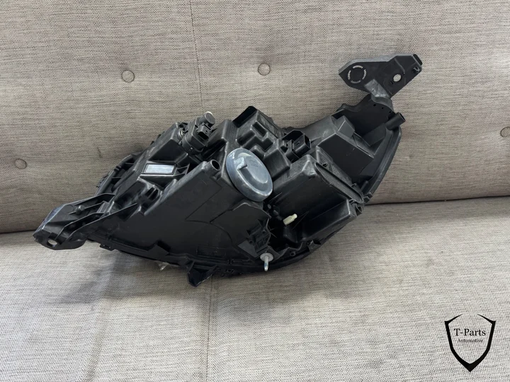 peugeot-208-koplamp-lamp-rechts-9833036180 — foto 6