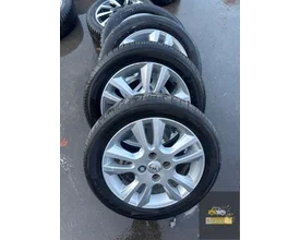 15-inch-lichtmetalen-velgen-toyota-aygo-origineel — foto 7