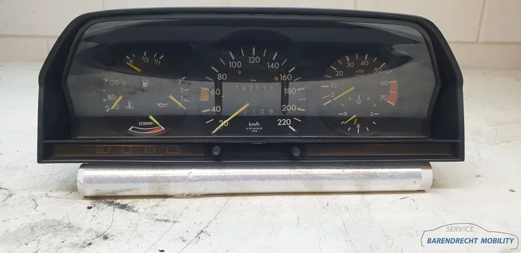 kmteller-cockpit-toerenteller-w201-190-mercedes-2015402347-origineel-gebruikt-1982-1993 — foto 3