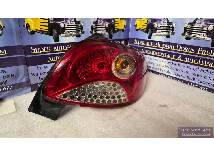 Peugeot 206 + rear light straight year 2008