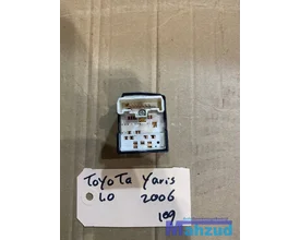 toyota-yaris-p9-spiegelverstelling-schakelaar-183574 — foto 4