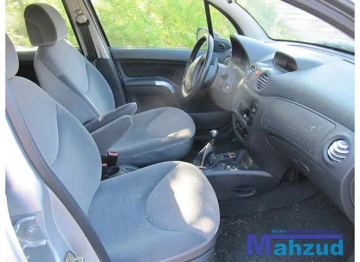 2005-citroen-c3-compleet-interieur-grijs-5-deurs-stoel-bank