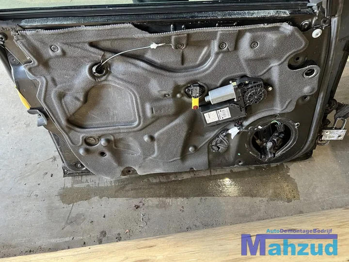 audi-a4-b7-sedan-zwart-lz9y-links-voor-deur-portier-20052008 — foto 6