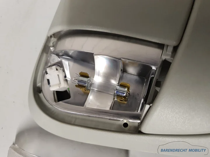 binnenverlichting-mercedes-w163-ml-m-klasse-16228387-origineel-gebruikt-1998-2004 — foto 5
