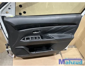 mitsubishi-outlander-phev-wit-rechts-voor-deur-portier-2015 — foto 6