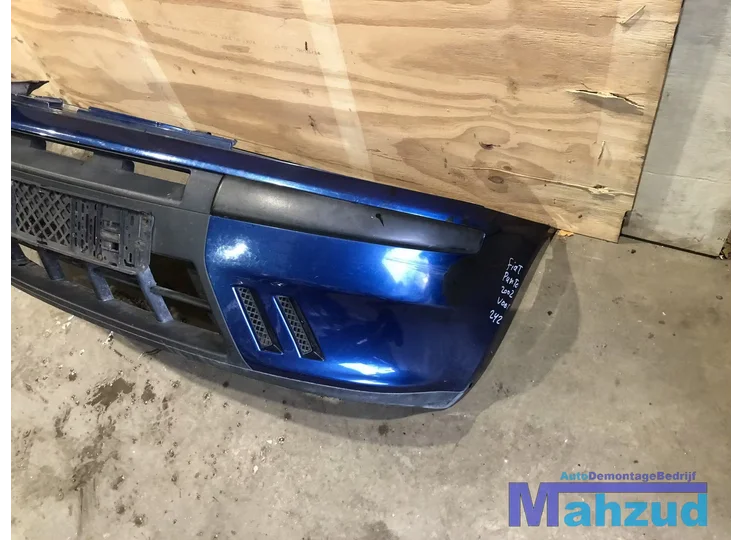 fiat-punto-2-188-voorbumper-blauw