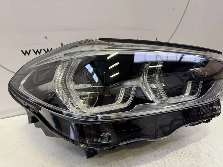 bmw-x3-x4-g01-g02-adaptive-led-koplamp-rechts-8739654-03 — foto 3
