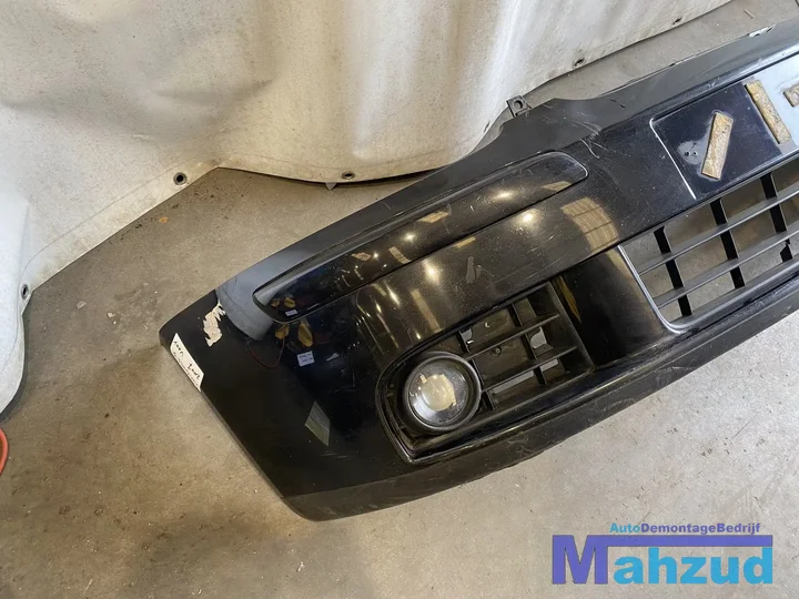 vw-golf-5-v-zwart-voorbumper-met-mistlampen — foto 9
