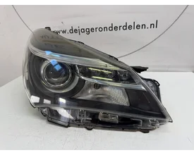toyota-yaris-iii-facelift-hybird-koplamp-rechts — foto 2