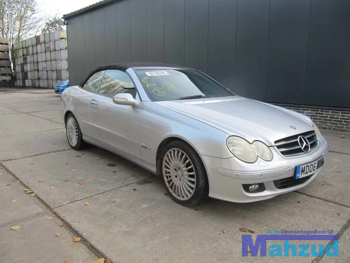 2006-mercedes-clk-200-18-c209-cabrio-demontage-sloop-207 — foto 8