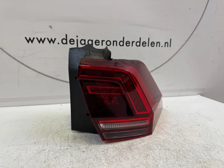 vw-tiguan-achterlicht-rechts-achter-5na945208c-2016-2020 — foto 3