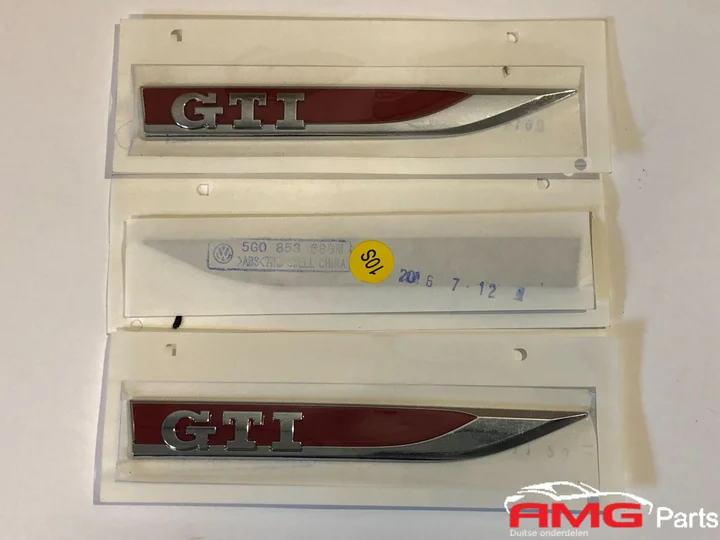 vw-gof-6-7-gti-logo-links-en-recht-5g0853688-5g0853688 — foto 4