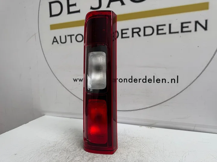 trafic-3-vivaro-b-talento-achterlicht-links-265556737r — foto 3