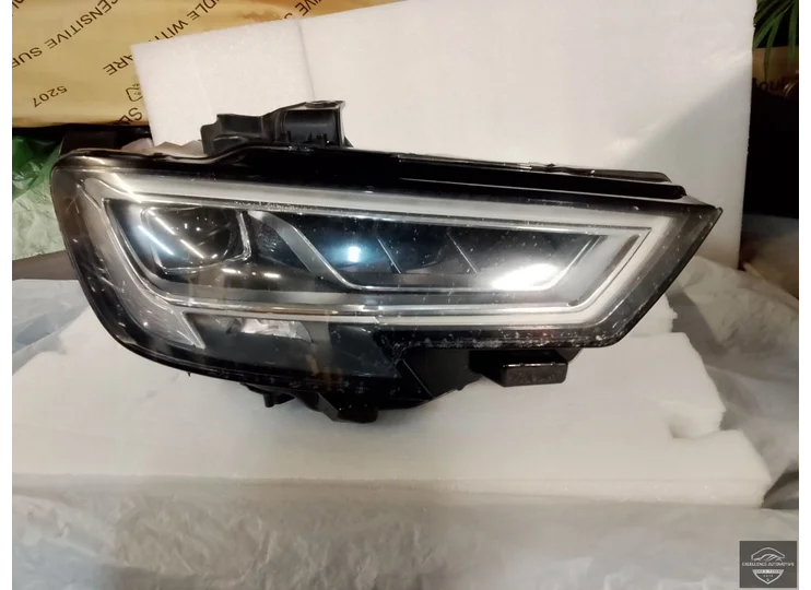 Audi A3 8V Facelift 2017-2020 Matrix LED Koplamp R 8V0941036