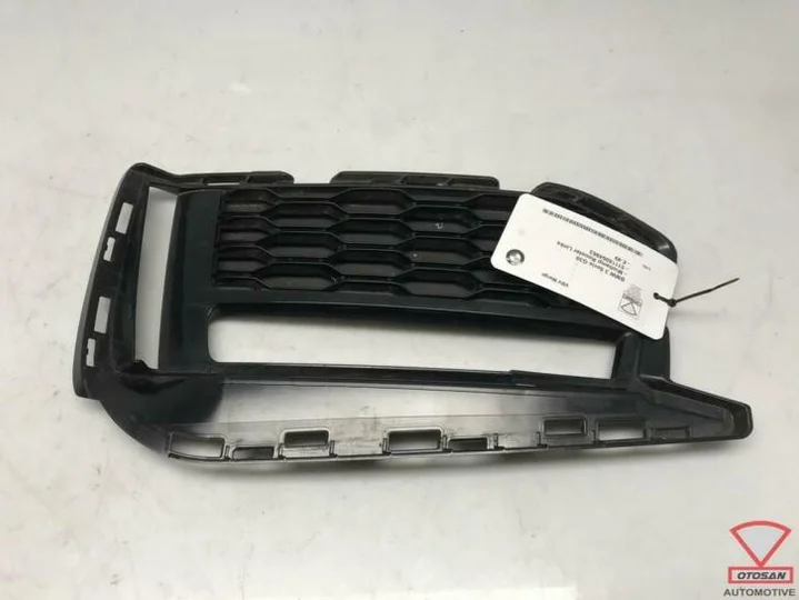bmw-3-serie-g30-mistlamp-rooster-links-51118064963