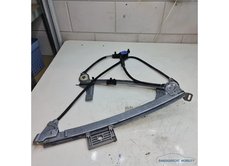 Peugeot 307 CC raam mechanisme motor ruit mechaniek L118633-A links voor LV origineel nette staat gebruikt coupe cabrio cabriolet 2003 2004 2005 2006 2007 2008 2009 BARENDRECHT MOBILITY SERVICE